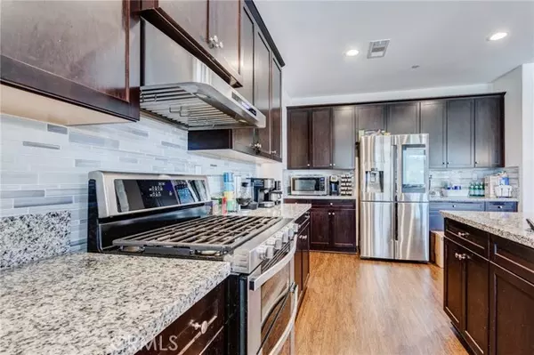 Murrieta, CA 92563,28667 Clearview