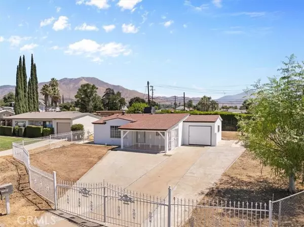 27256 13th, Highland, CA 92346