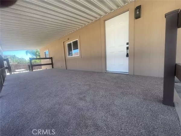 Lake Elsinore, CA 92530,31780 Via Valdez