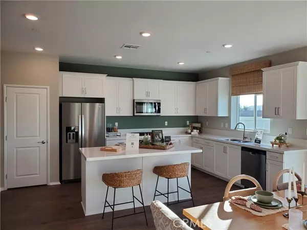 Winchester, CA 92596,31370 Water Oak Drive