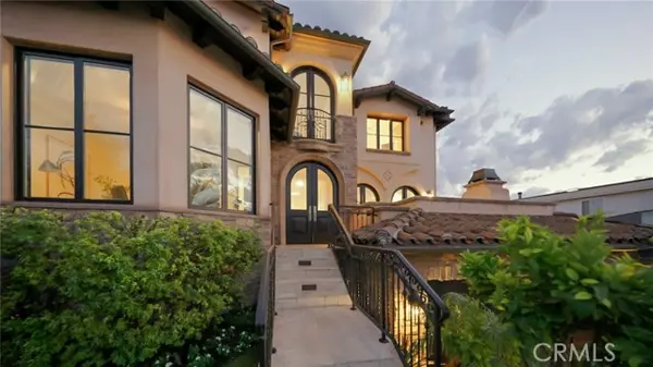 Manhattan Beach, CA 90266,624 14th Street