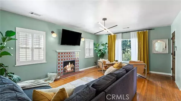 Los Angeles, CA 90068,3209 Bennett Drive
