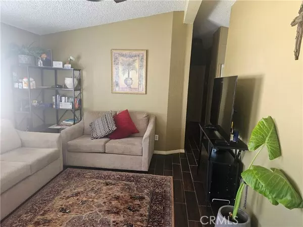 Hemet, CA 92543,530 DEVONSHIRE