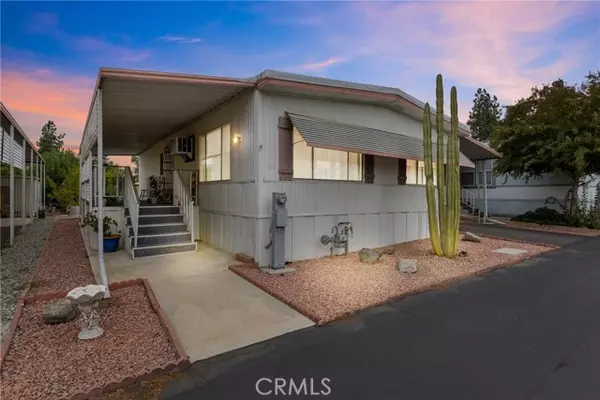 725 West Thornton Avenue, Hemet, CA 92543