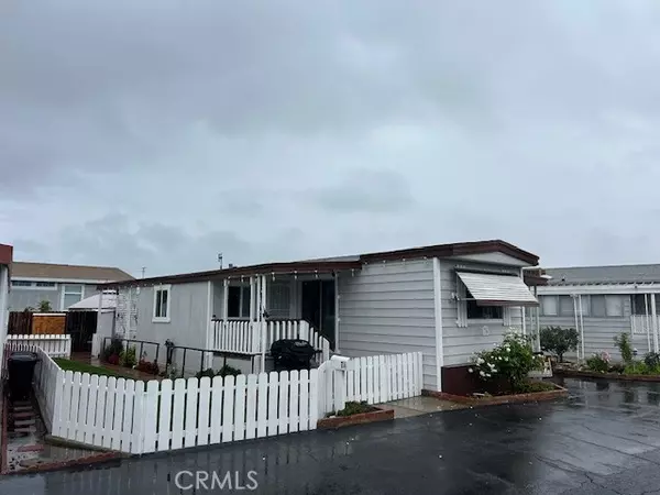 15621 Beach Boulevard, Westminster, CA 92683