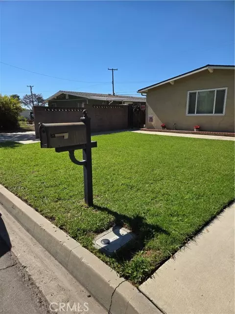 Covina, CA 91722,4637 North Elspeth