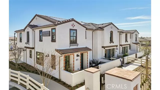 Fontana, CA 92336,16190 Lumia Way