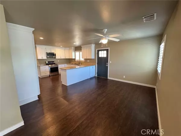 Murrieta, CA 92562,23843 Hayes Avenue