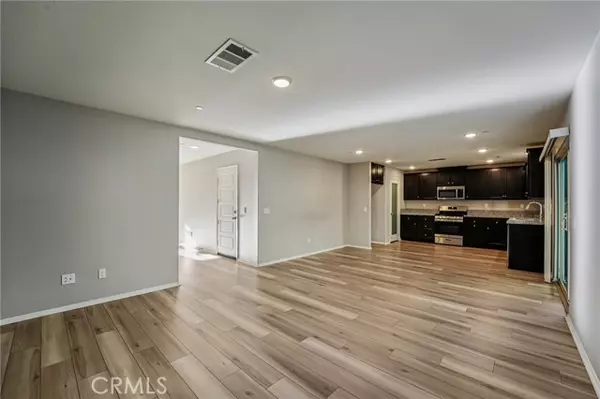 Lake Elsinore, CA 92530,32976 Middlegate