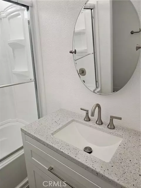 Hemet, CA 92543,530 West DEVONSHIRE