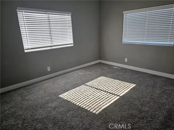 Hemet, CA 92543,530 West DEVONSHIRE