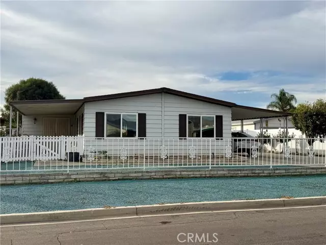 Hemet, CA 92544,43609 Walden