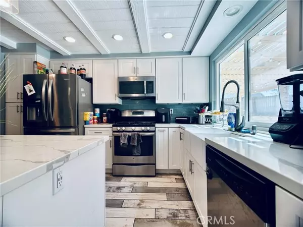 Riverside, CA 92503,7707 Bolton Avenue