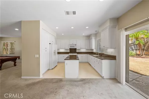 Murrieta, CA 92563,37432 Hydrus Place