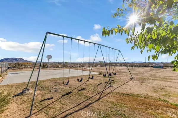 Landers, CA 92285,1998 Cambria Avenue