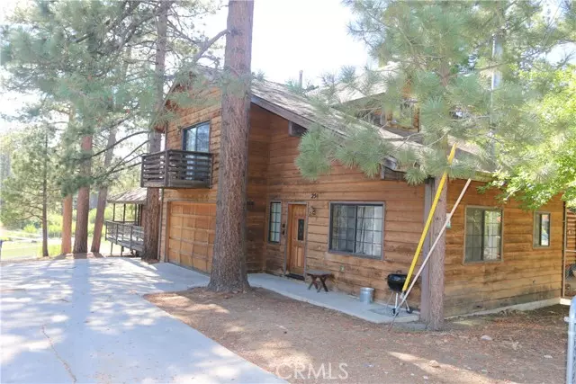 256 Lagunita Lane, Big Bear Lake, CA 92315