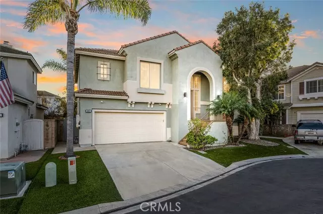 805 Megan Court, Costa Mesa, CA 92626