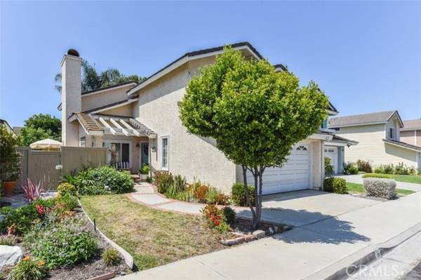 16 Silkberry, Irvine, CA 92614