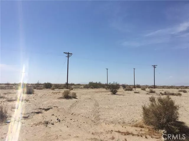 732 Plaza Avenue, Salton Sea, CA 92274