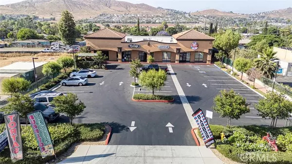 7372 Mission Boulevard, Riverside, CA 92509