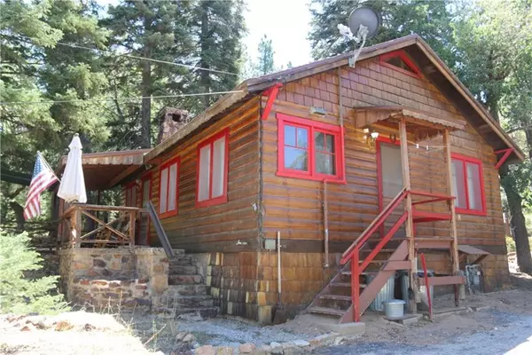 842 Eureka Drive, Big Bear Lake, CA 92315