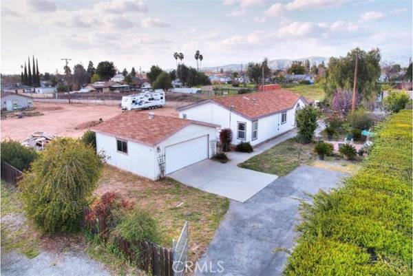 210 El Serene Lane, Calimesa, CA 92320