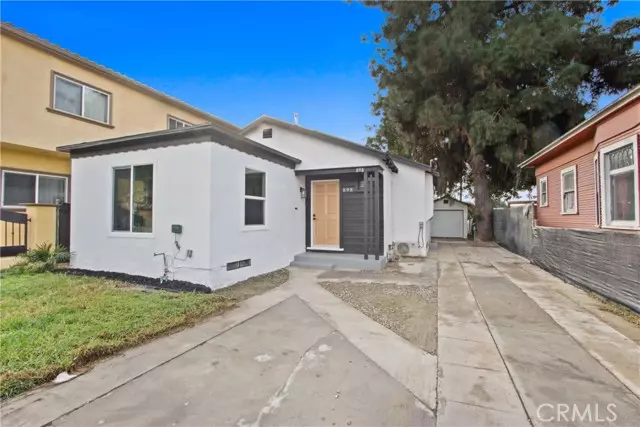 898 East 57th Street, Los Angeles, CA 90011