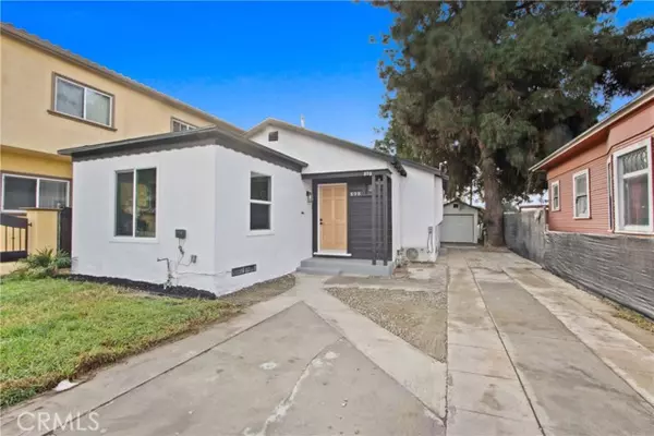 898 East 57th Street, Los Angeles, CA 90011