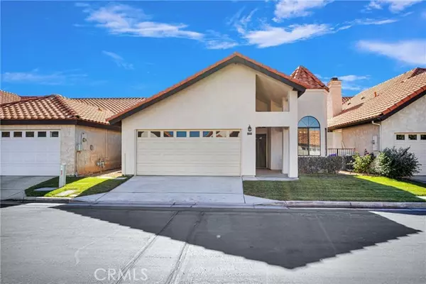 Apple Valley, CA 92308,19235 Pine Way