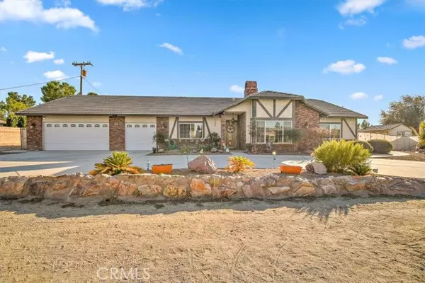 19985 Red Feather Road, Apple Valley, CA 92307