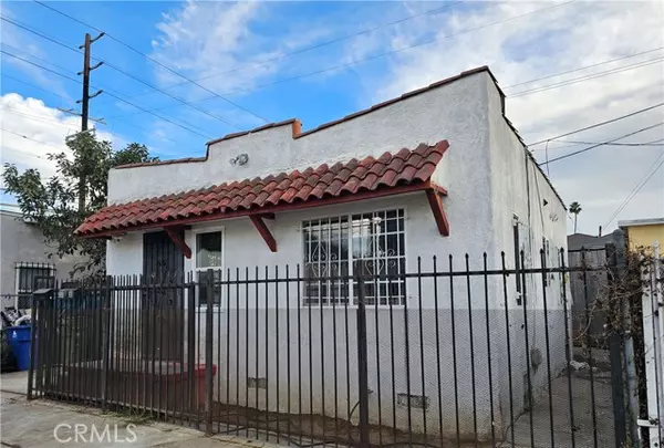 318 West 63rd Place, Los Angeles, CA 90003