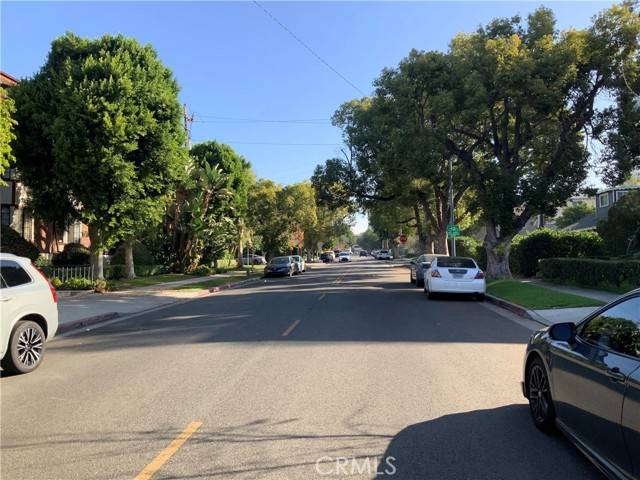 Glendale, CA 91203,409 Burchett Street
