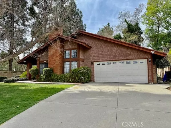 99 Village Loop Road, Phillips Ranch, CA 91766