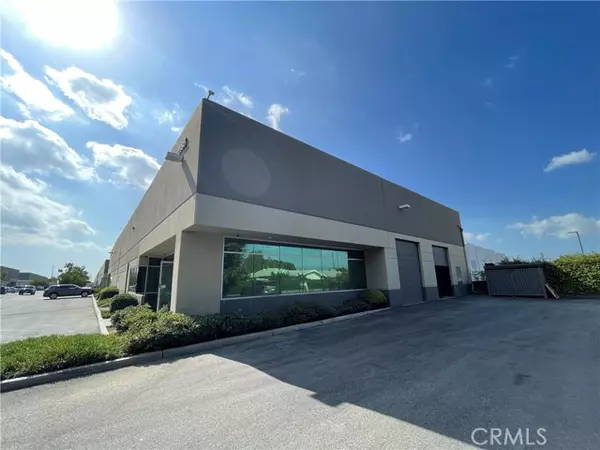 12995 Los Nietos Road, Santa Fe Springs, CA 90670