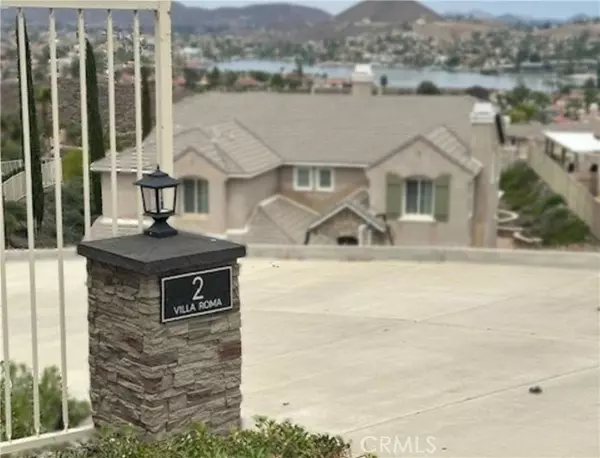 2 Villa Roma Street, Lake Elsinore, CA 92532