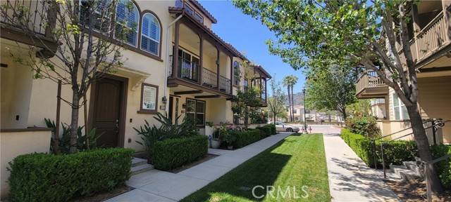 908 North Botanica Lane, Azusa, CA 91702