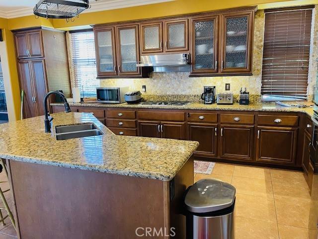Signal Hill, CA 90755,2293 Westwind Way