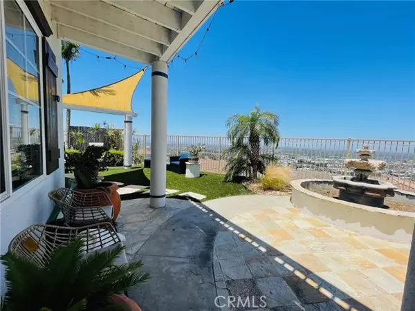 Signal Hill, CA 90755,2293 Westwind Way