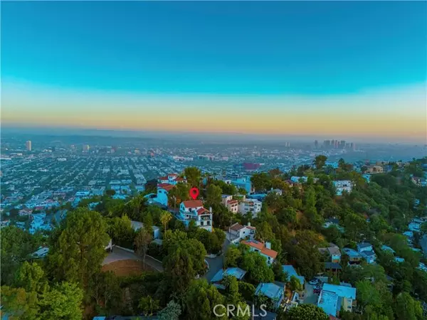 8280 Grand View Drive, Los Angeles, CA 90046