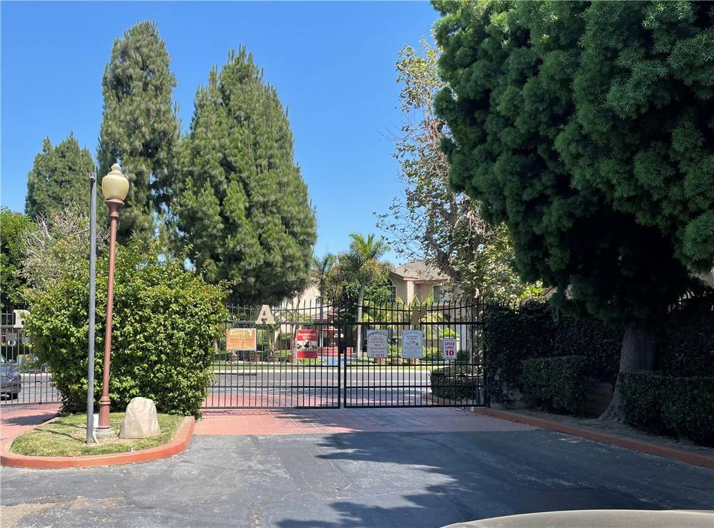 El Monte, CA 91732,12541 Pinehurst Street