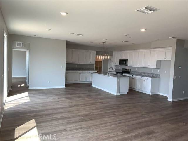 Riverside, CA 92507,7453 Grazing Lane
