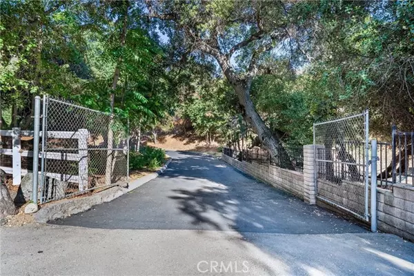 Bradbury, CA 91008,25 Woodlyn Lane