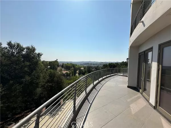 Calabasas, CA 91302,5077 Schumacher Road