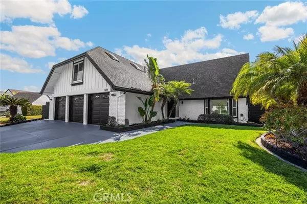 Yorba Linda, CA 92887,6191 Jacaranda Lane