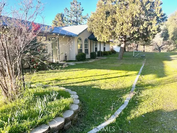 50785 Daffodil Lane, Squaw Valley, CA 93675