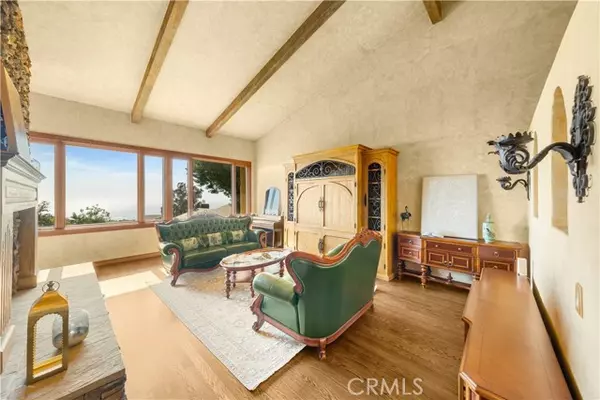 Palos Verdes Estates, CA 90274,1465 Via Coronel