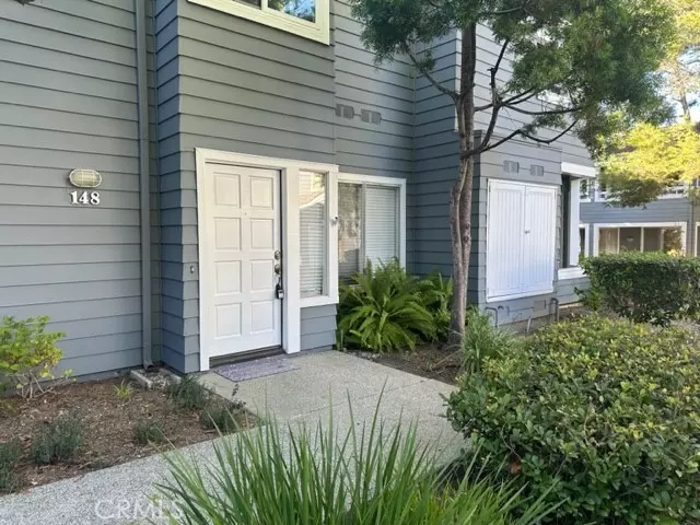 Newport Beach, CA 92660,148 Woodburne