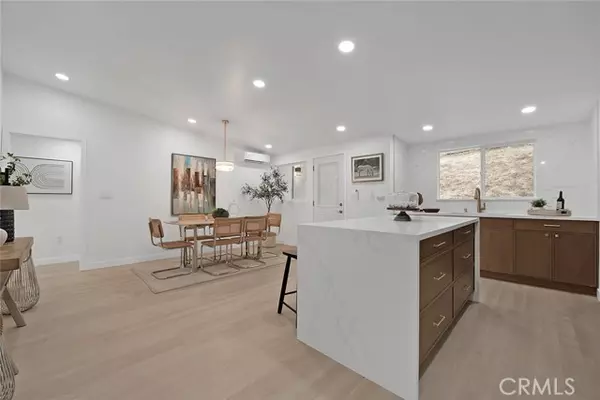 La Puente, CA 91744,261 Zenith Avenue