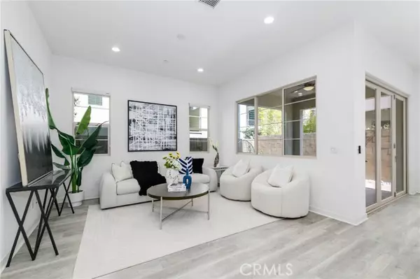 Irvine, CA 92618,105 Catalyst