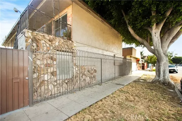 Compton, CA 90221,4623 Compton Blvd